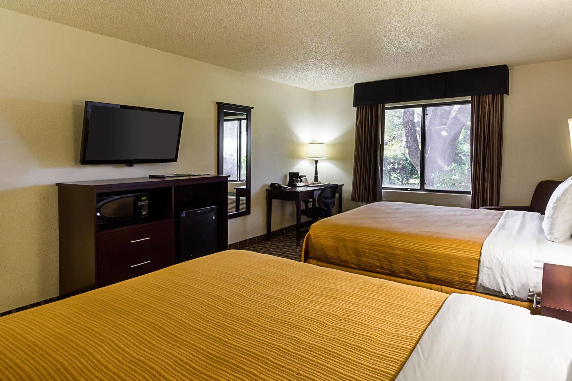 Surestay Plus Hotel By Best Western San Antonio North מראה חיצוני תמונה