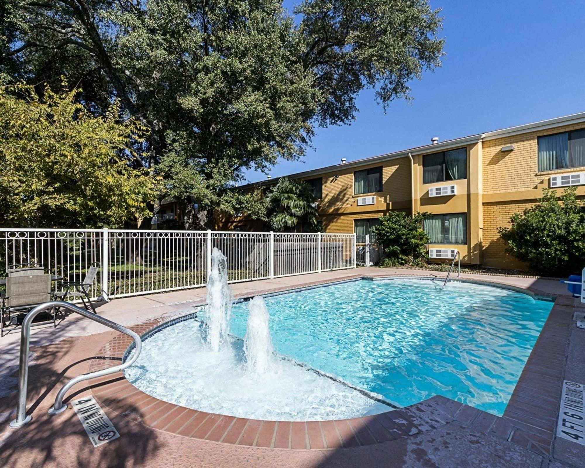 Surestay Plus Hotel By Best Western San Antonio North מראה חיצוני תמונה